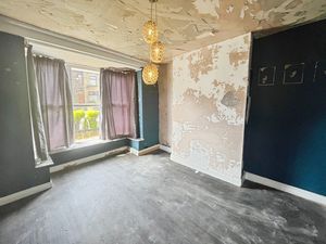 Lounge- click for photo gallery